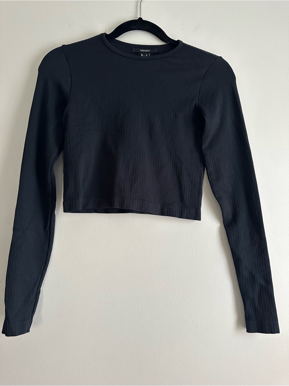 Bundle of 3 Athletic Tops - Picture 8 of 10